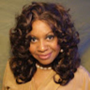 Meet your Posher, Carmela